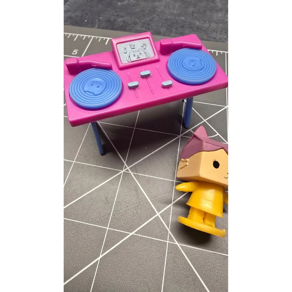 Gabbys Dollhouse Figure Lot Gabby Pandy Paws Baby Box DJ Turntable Toy Set